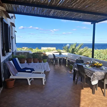 Elio&mina - Dammusi E Con Vista Mare