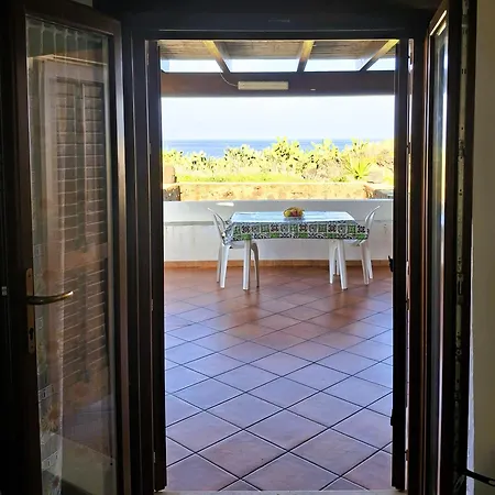 Elio&mina - Dammusi E Con Vista Mare