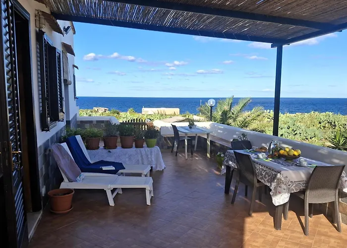 Elio&mina - Dammusi E Con Vista Mare