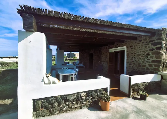 Elio&mina - Dammusi E Con Vista Mare *