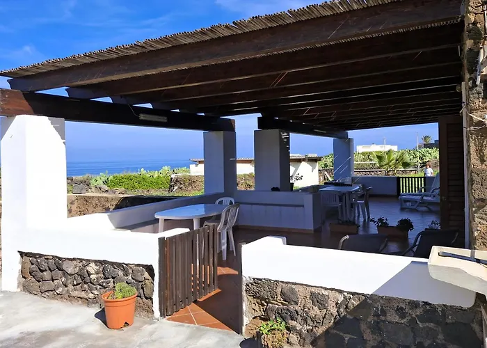 Elio&mina - Dammusi E Con Vista Mare * Παντελλερία