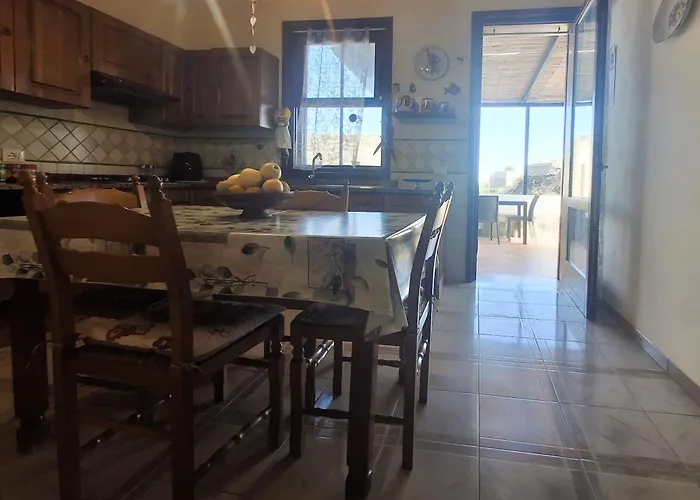 Elio&mina - Dammusi E Con Vista Mare Διαμέρισμα Παντελλερία